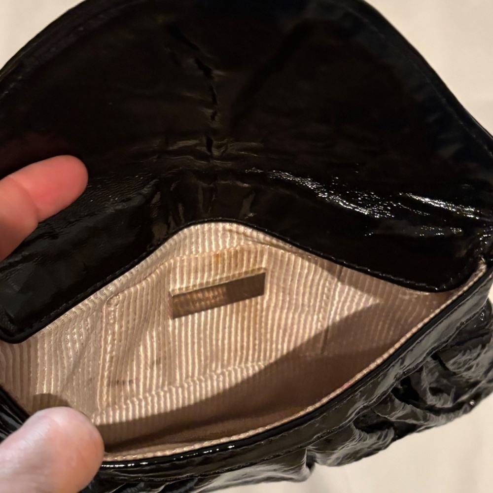 Laura Merkin patent leather clutch - Picture 4 of 6
